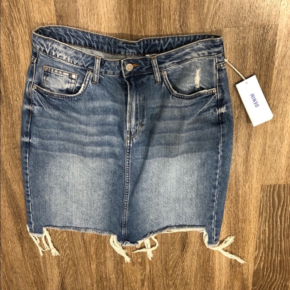H&M Jean Skirt - Picture 1 of 5
